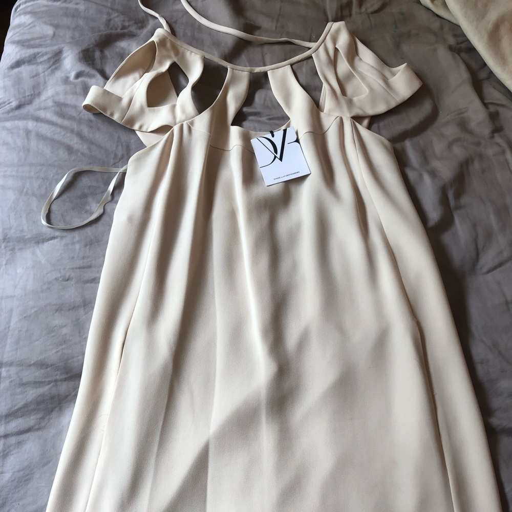 New with tags, Off white shift DVF dress